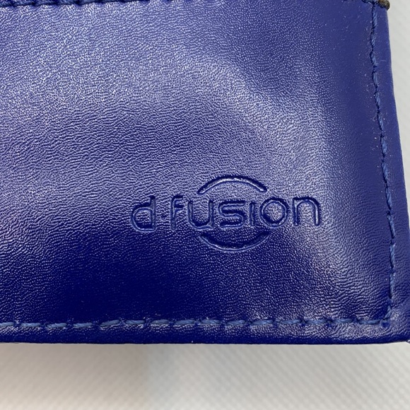 D.Fushion Faux Crocodile Wallet - Picture 6 of 7